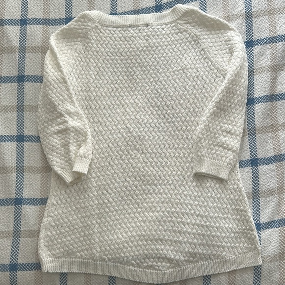 White knit three quarter sleeve top - Picture 5 of 6
